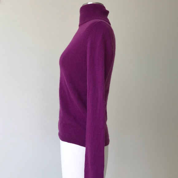 Valerie Stevens 2-Ply Cashmere Fuchsia Turtleneck - Picture 2 of 5